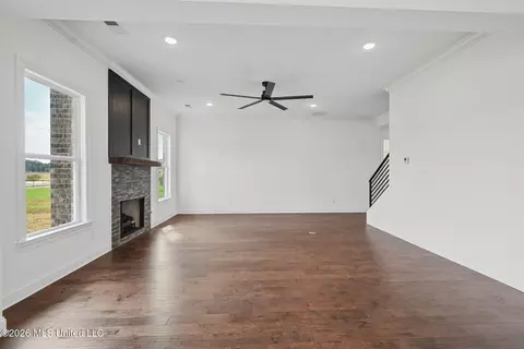 Living - 2255 Livingston Way, Hernando, MS 38632 photo 4 of 4