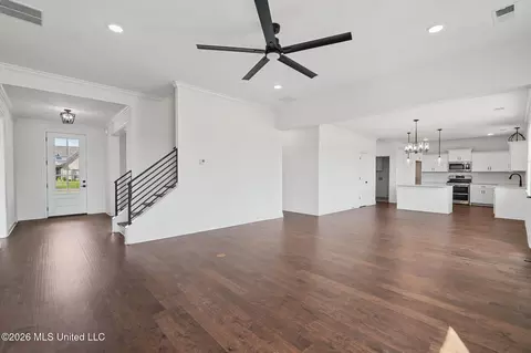 Living - 2255 Livingston Way, Hernando, MS 38632 photo 3 of 4