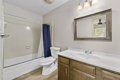 Bath - 242 Highpoint Dr, Diamondhead, MS 39525 photo 1 of 3