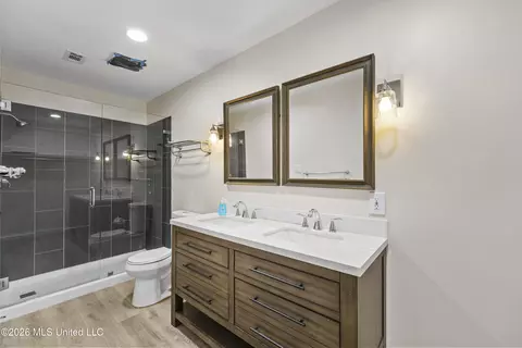 Bath - 242 Highpoint Dr, Diamondhead, MS 39525 photo 2 of 3