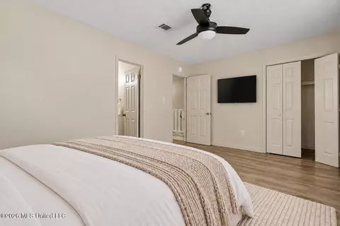 Bedroom - 242 Highpoint Dr, Diamondhead, MS 39525 photo 5 of 7