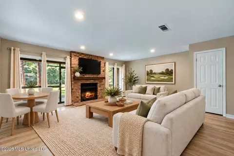 Living - 242 Highpoint Dr, Diamondhead, MS 39525 photo 6 of 7