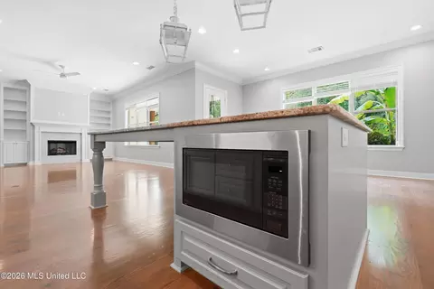 Kitchen - 276 Harris Cir, Madison, MS 39110 photo 3 of 3