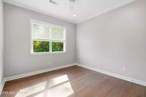 Bedroom - 276 Harris Cir, Madison, MS 39110 photo 6 of 10