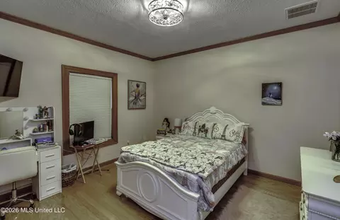Bedroom - 2865 Seven Springs Rd, Raymond, MS 39154 photo 10 of 17