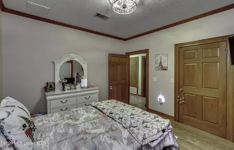 Bedroom - 2865 Seven Springs Rd, Raymond, MS 39154 photo 13 of 17