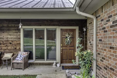 Exterior - 2865 Seven Springs Rd, Raymond, MS 39154 photo 4 of 17