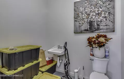 Bath - 2865 Seven Springs Rd, Raymond, MS 39154 photo 7 of 7