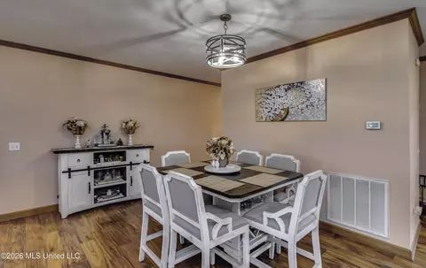 Dining - 2865 Seven Springs Rd, Raymond, MS 39154 photo 1 of 3