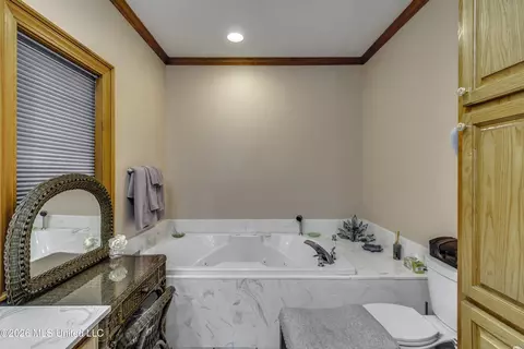 Bath - 2865 Seven Springs Rd, Raymond, MS 39154 photo 1 of 7
