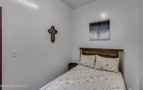 Bedroom - 2865 Seven Springs Rd, Raymond, MS 39154 photo 17 of 17