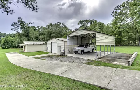 Exterior - 2865 Seven Springs Rd, Raymond, MS 39154 photo 15 of 17