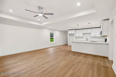 Living - 20 Global Ln, Picayune, MS 39466 photo 1 of 5