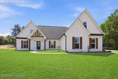 176 Carrington Rd, Byhalia, MS 38611