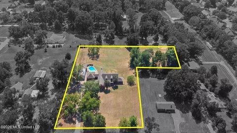 View/Area - 1601 Holly Springs Rd #R, Hernando, MS 38632 photo 3 of 5