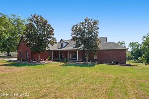 Exterior - 1601 Holly Springs Rd #R, Hernando, MS 38632 photo 3 of 12