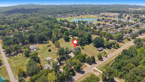 View/Area - 1601 Holly Springs Rd #R, Hernando, MS 38632 photo 5 of 5