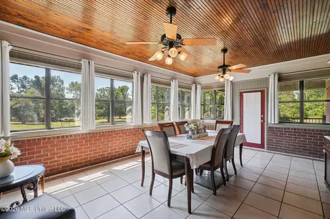 Exterior - 1601 Holly Springs Rd #R, Hernando, MS 38632 photo 4 of 12