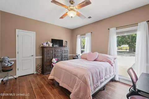 Bedroom - 1601 Holly Springs Rd #R, Hernando, MS 38632 photo 5 of 6