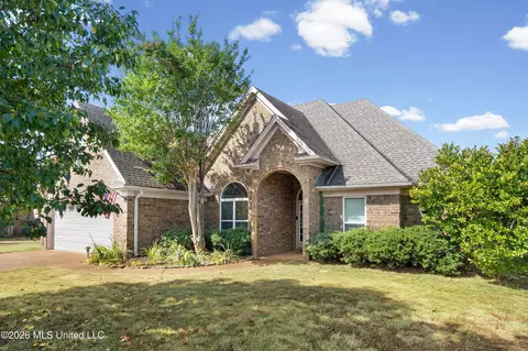 Exterior - 1107 Tara Dr, Hernando, MS 38632 photo 3 of 4