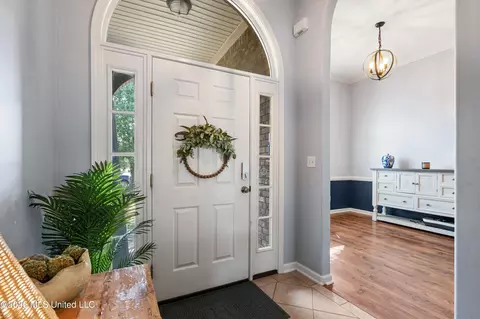 Entry Way - 1107 Tara Dr, Hernando, MS 38632 photo 1 of 2