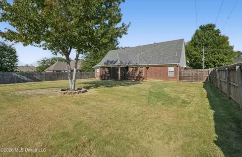 Exterior - 1005 Tara Dr, Hernando, MS 38632 photo 7 of 8