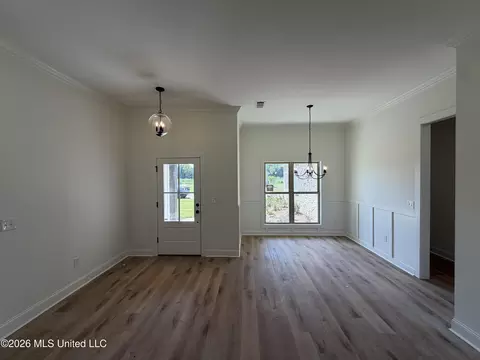 Living - 147 Stapleton Dr, Canton, MS 39046 photo 3 of 4