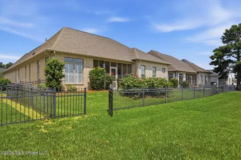 Exterior - 124 Greenway Ln, Madison, MS 39110 photo 13 of 14