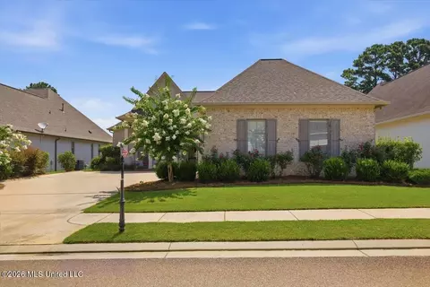 Exterior - 124 Greenway Ln, Madison, MS 39110 photo 3 of 14