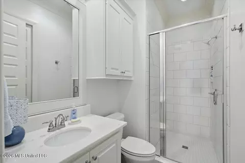 Bath - 124 Greenway Ln, Madison, MS 39110 photo 6 of 8
