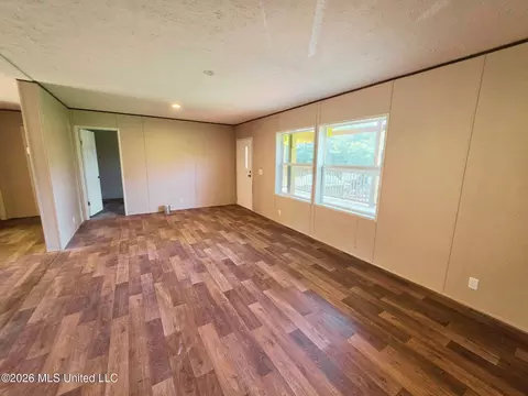 1243 Old Walnut Grove Rd, Walnut Grove, MS 39189 photo 5