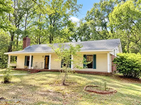 Other - 304 Pebblecreek Rd, Grenada, MS 38901 photo 2 of 14