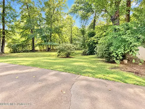 Exterior - 304 Pebblecreek Rd, Grenada, MS 38901 photo 12 of 12