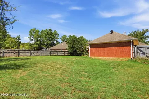Exterior - 102 Harvest Cv, Madison, MS 39110 photo 3 of 7