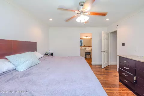 Bedroom - 1611 Kent Ave, Jackson, MS 39211 photo 3 of 5