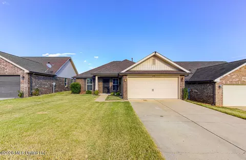 8710 Kimberly Dawn Dr, Southaven, MS 38671