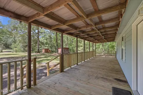 Exterior - 301 Maple St, Florence, MS 39073 photo 7 of 10