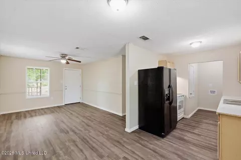 Entry Way - 301 Maple St, Florence, MS 39073 photo 2 of 2