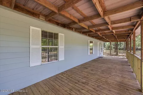 Exterior - 301 Maple St, Florence, MS 39073 photo 2 of 10