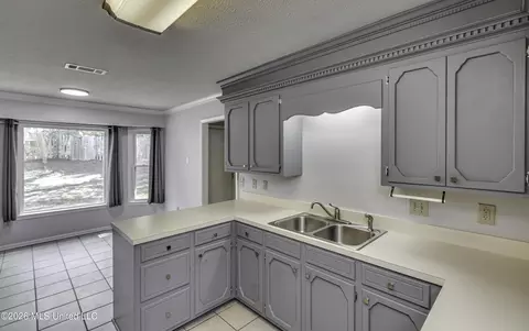 Kitchen - 110 Carries Cv, Brandon, MS 39047 photo 2 of 2