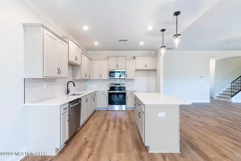 Kitchen - 2122 Legacy Ln, Hernando, MS 38632 photo 1 of 3