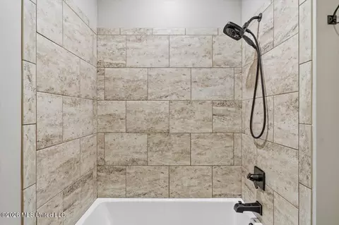 Bath - 2000 Florence-byram Rd, Florence, MS 39073 photo 6 of 6