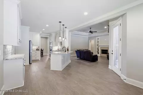 Entry Way - 2000 Florence-byram Rd, Florence, MS 39073 photo 2 of 2
