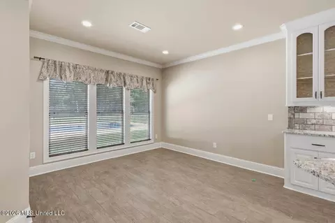 Living - 2000 Florence-byram Rd, Florence, MS 39073 photo 2 of 2