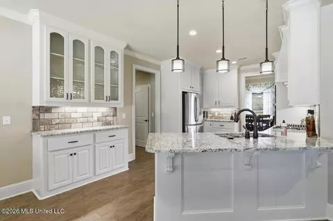 Kitchen - 2000 Florence-byram Rd, Florence, MS 39073 photo 1 of 4
