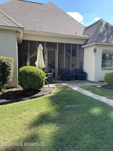 Exterior - 153 Grayhawk Dr, Madison, MS 39110 photo 6 of 9
