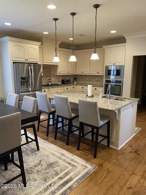 Kitchen - 153 Grayhawk Dr, Madison, MS 39110 photo 2 of 2