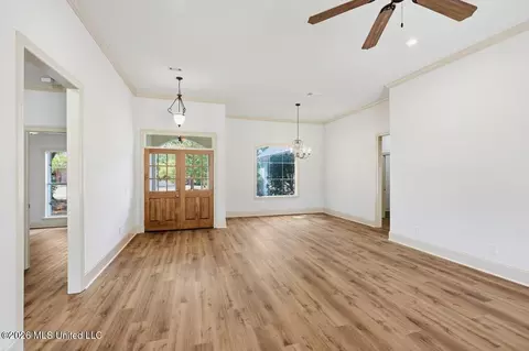 Living - 130 Savoy Park, Madison, MS 39110 photo 4 of 4
