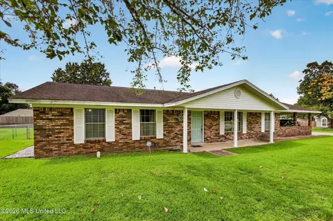 Exterior - 205 Saint Augustine Dr, Long Beach, MS 39560 photo 1 of 10