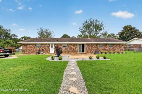Exterior - 205 Saint Augustine Dr, Long Beach, MS 39560 photo 6 of 10